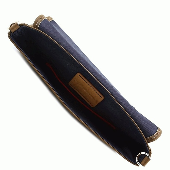 Tommy Hilfiger Postino Geniune Leather Multi Bag - Picture 7 of 7